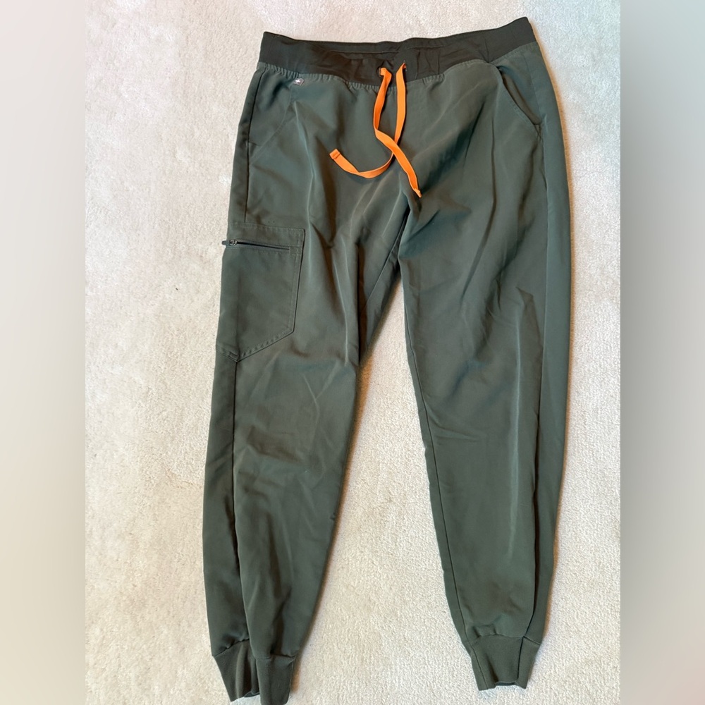 Women’s Olive Green Figs Jogger Pants